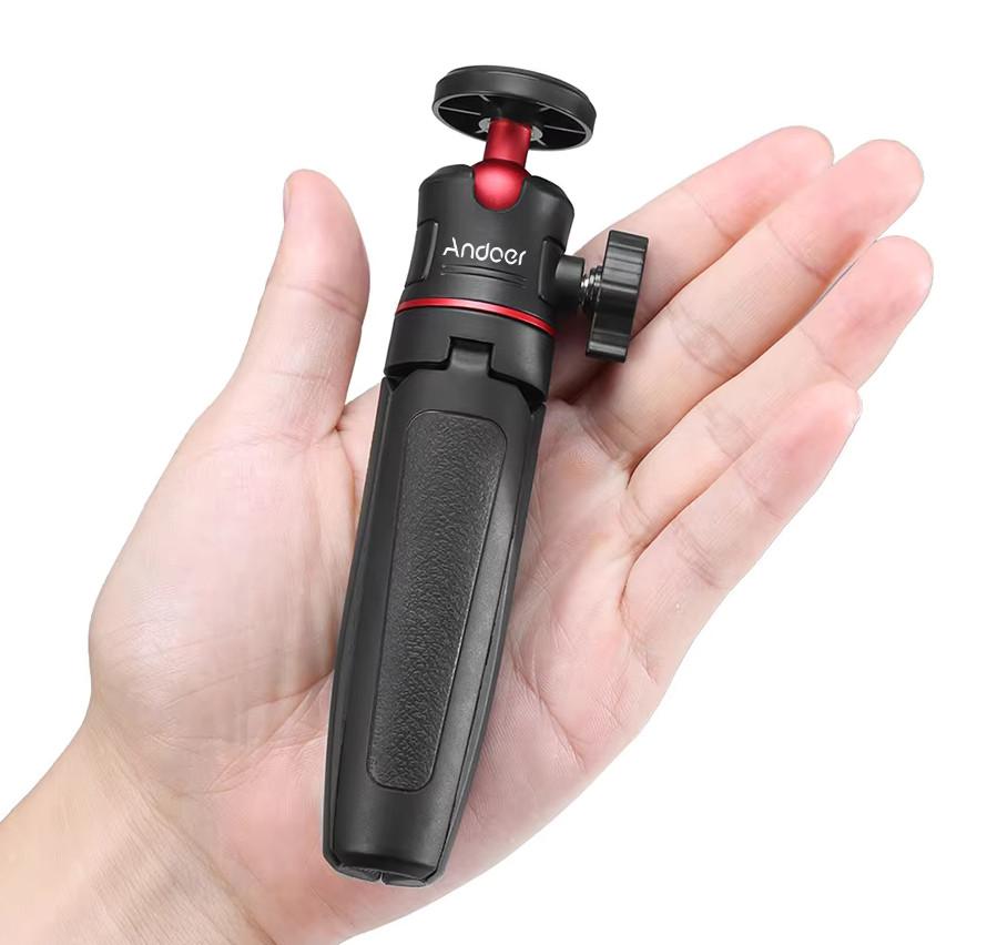Small telecopic tripod with gimbal.